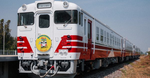 ตารางรถไฟ kiha 40/48 feeder จากสถานีรถไฟดอนเมืองไปอยุธยา